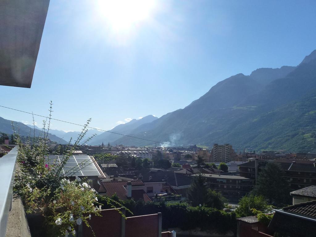 La Betulla Appartamento Confortevole Wifi E Parking Free Aoste Extérieur photo