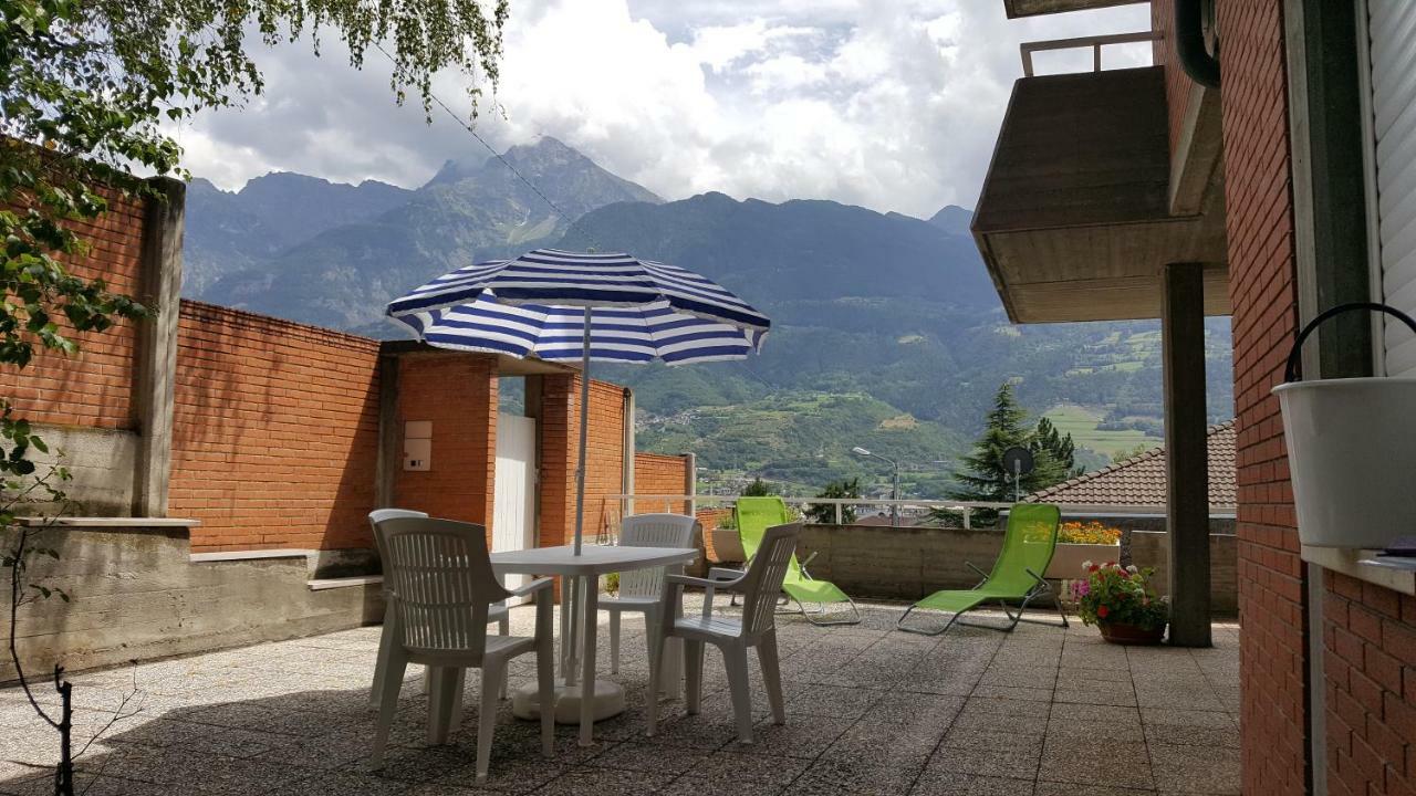 La Betulla Appartamento Confortevole Wifi E Parking Free Aoste Extérieur photo